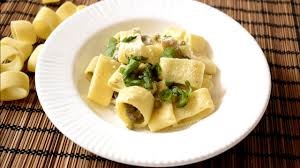 Calamarata Paccheri Funghi Piselli Ricette Pistacchi